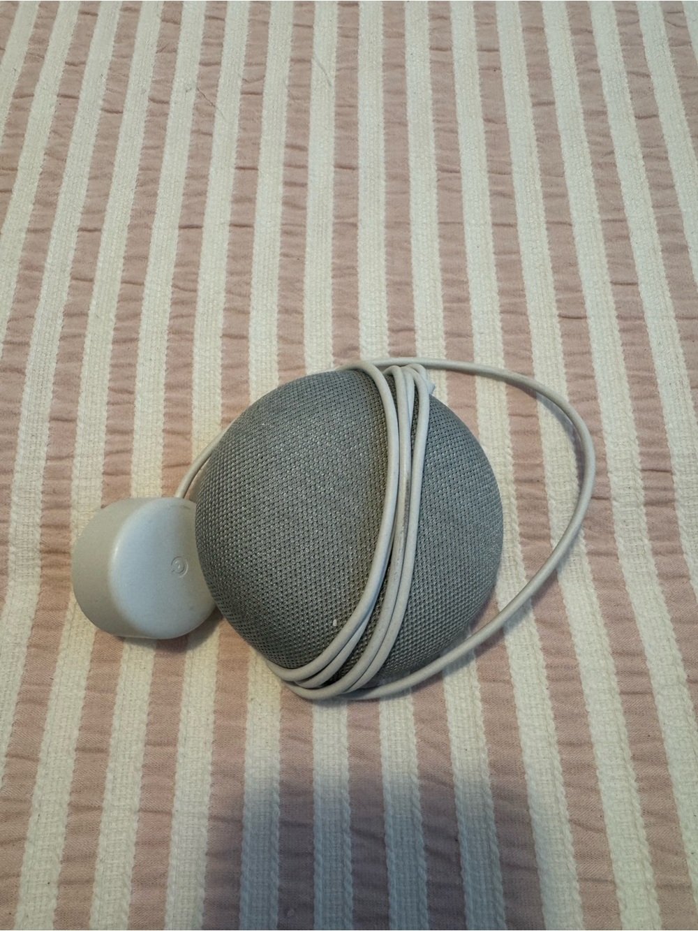 Google Nest Mini (1st Gen) Smart Speaker - Chalk Gray